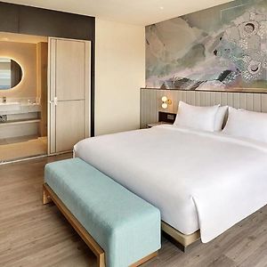 Suite king executive